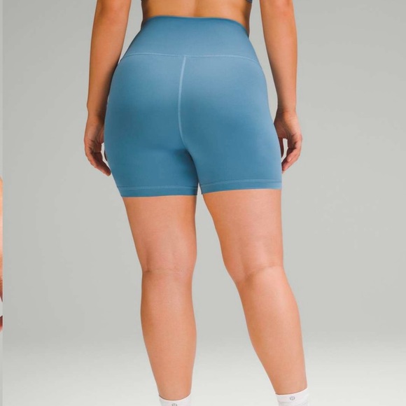 Lululemon Wunder Train Contour Fit High-Rise Short 4” in Utility Blue - Picture 4 of 9